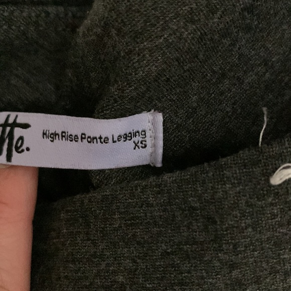 Stretchy pants - Picture 2 of 2